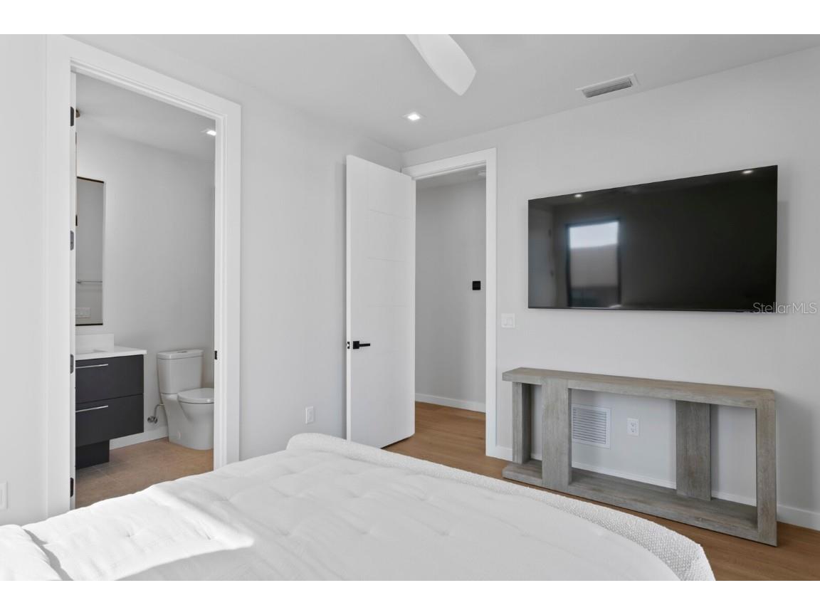 304 Gulf Boulevard Indian Rocks Beach FL 33785 TB8450289 image56