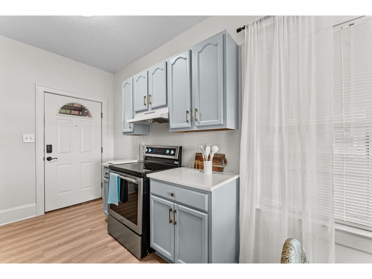 304 Lakeshore Boulevard Kissimmee FL 34741 O6408922 image8