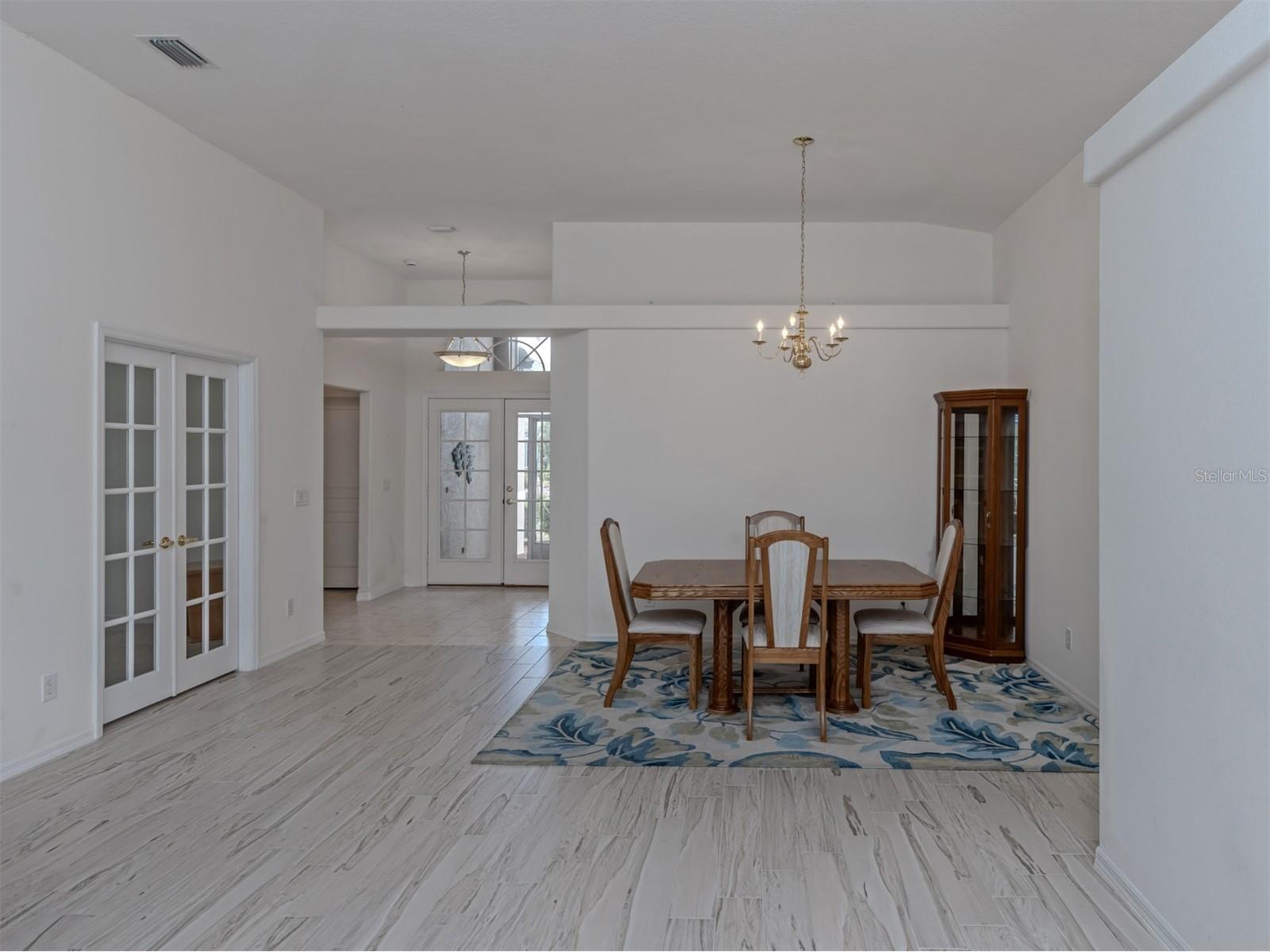 304 Langholm Drive Venice FL 34293 N6144528 image3