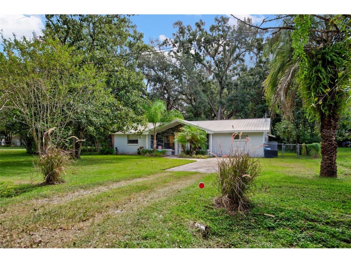 304 Lincoln Avenue Brooksville FL 34604 W7879470 image2