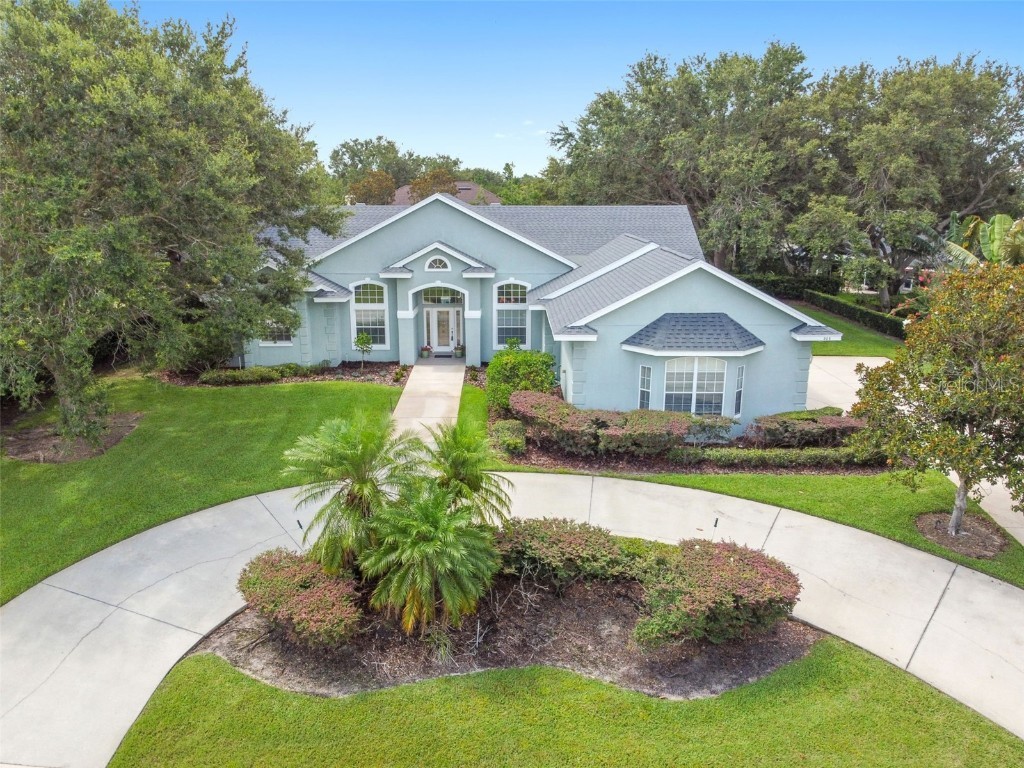 304 Lochen Circle SE Winter Haven FL 33884 P4926278 image1