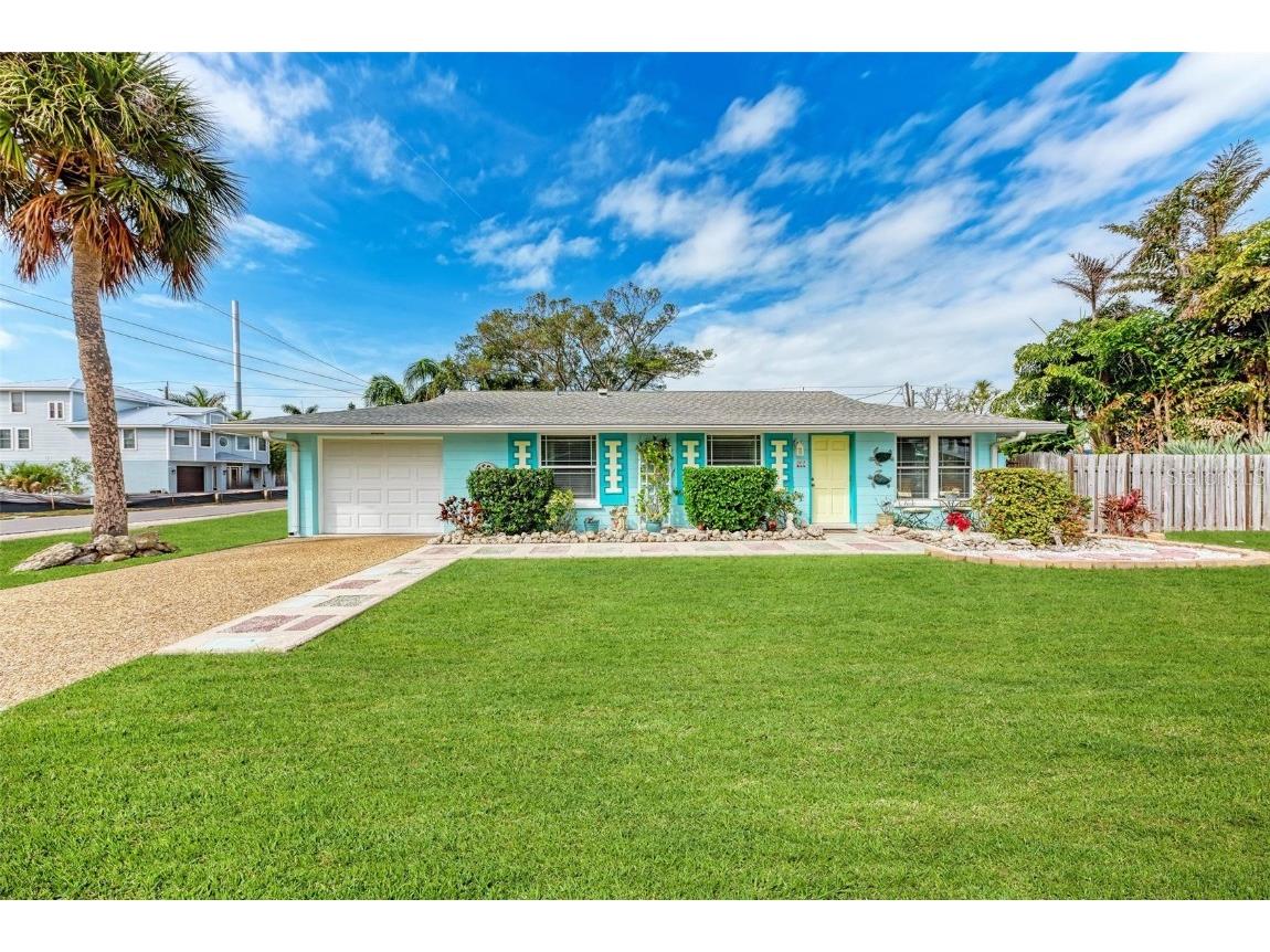 304 Magnolia Avenue Anna Maria FL 34216 A4595368 image1