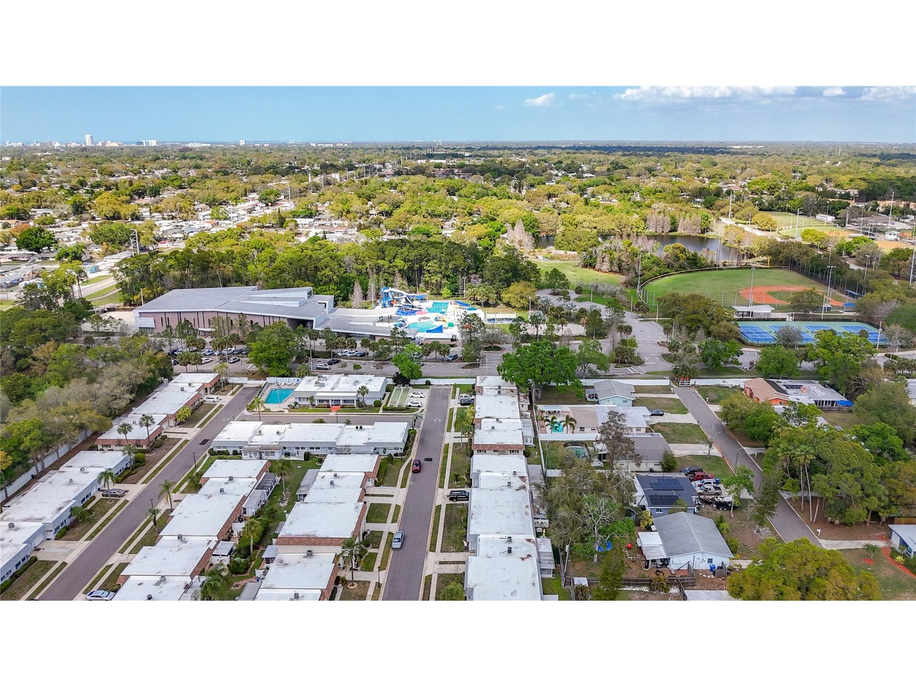 304 Mindy Drive Largo FL 33771 TB8485078 image48