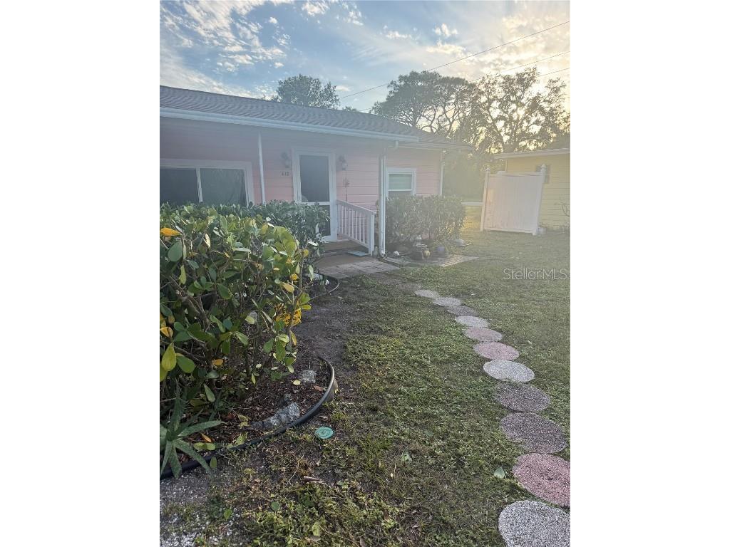 304 Mount Pleasant Road Nokomis FL 34275 A4675562 image1