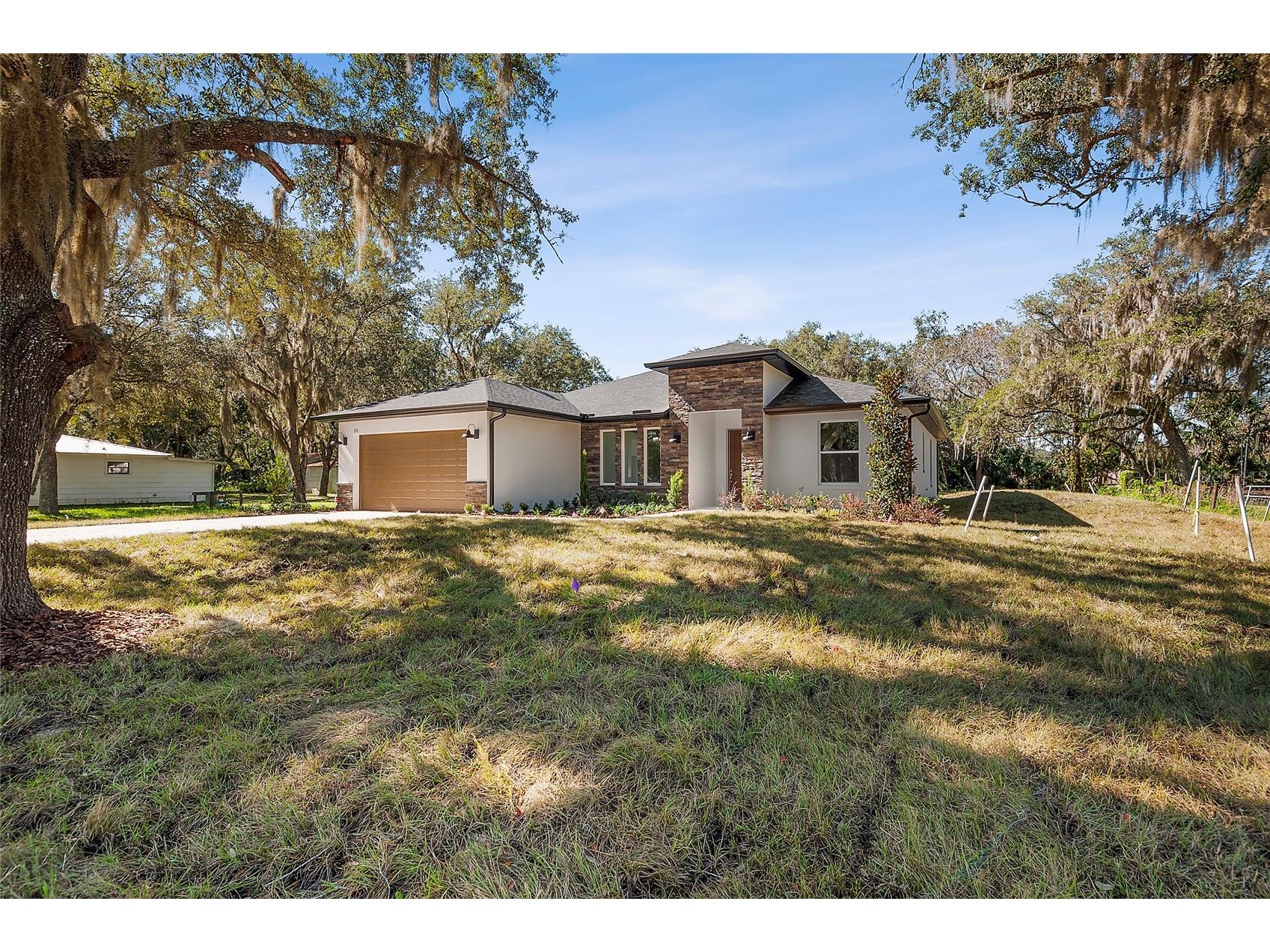 304 N Jungle Road Geneva FL 32732 O6310516 image1