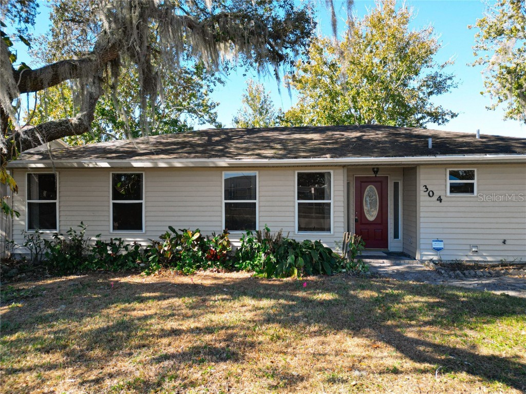 304 N Lakeview Drive Longwood FL 32750 - LAKE ORANGE O6260747 image1