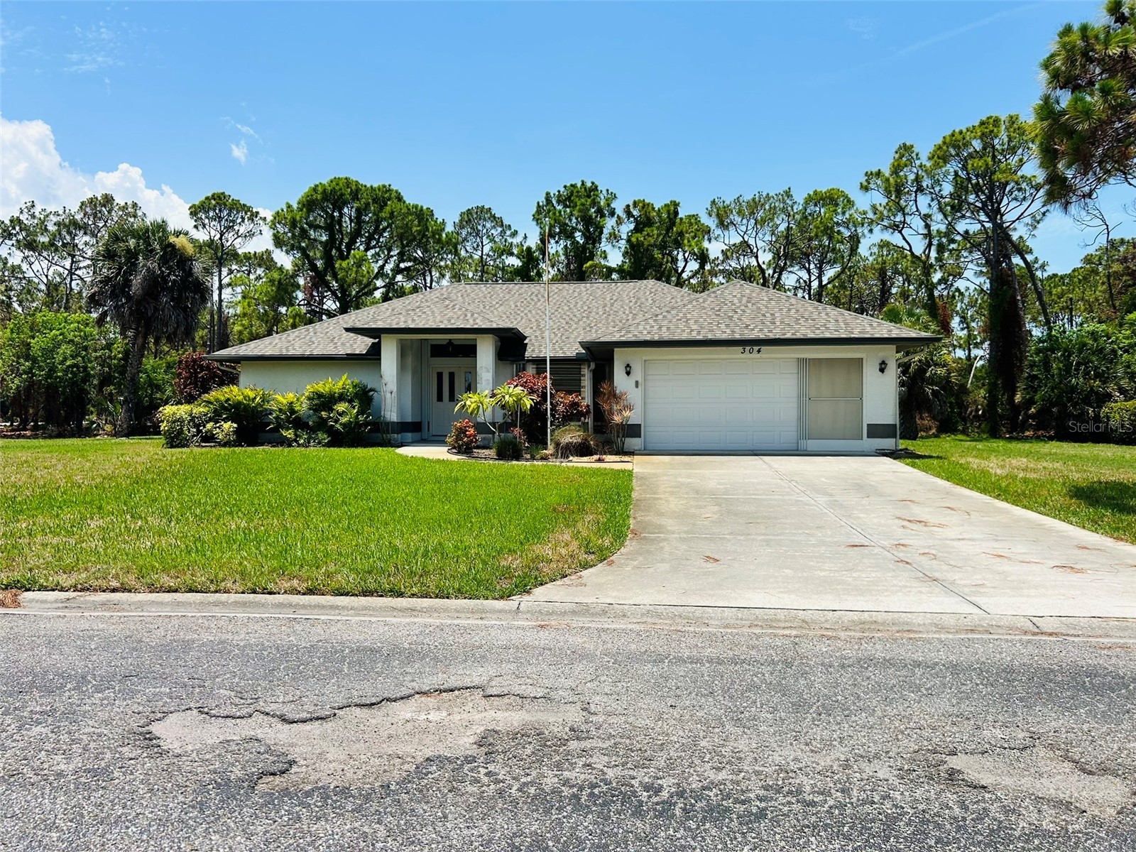304 Pine Glen Court Englewood FL 34223 C7528226 image1