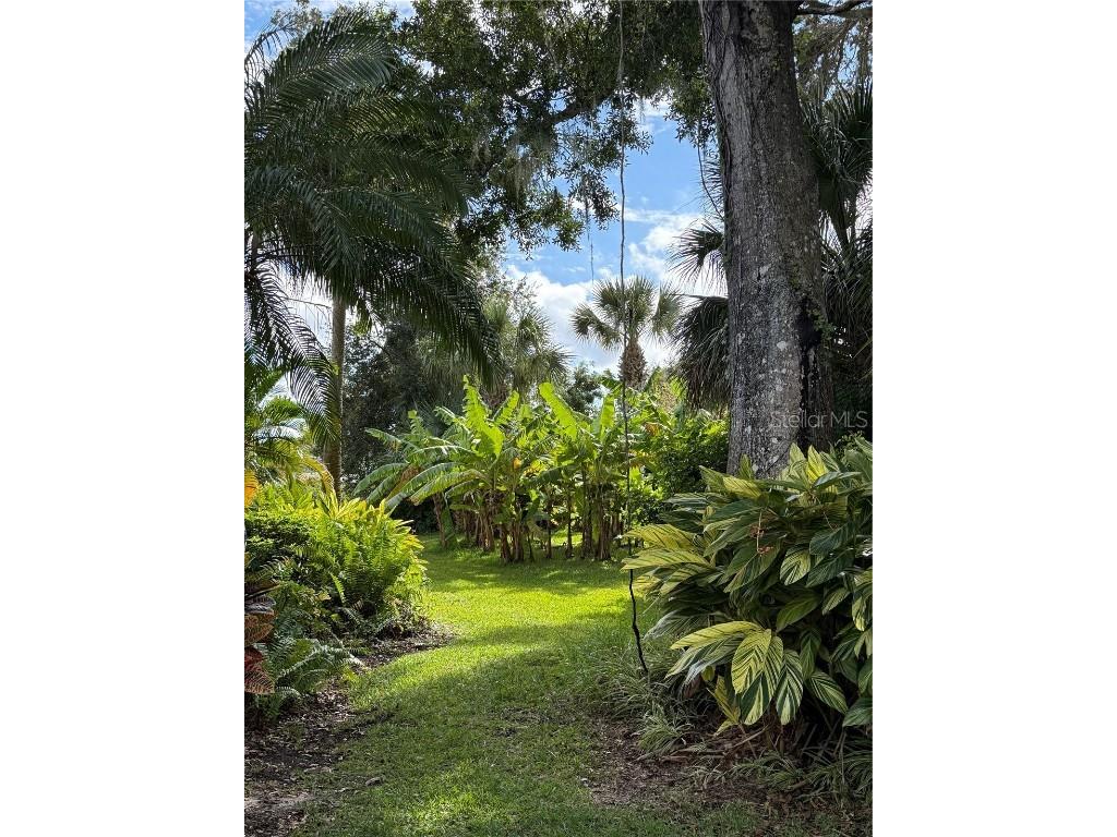 304 Portside Lane Edgewater FL 32141 V4945749 image3