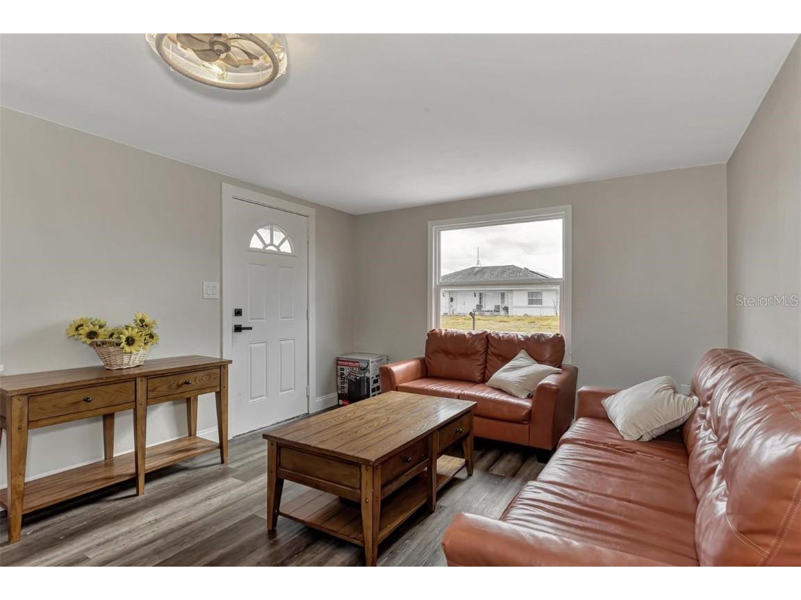 304 San Carlos Avenue North Port FL 34287 A4671964 image2