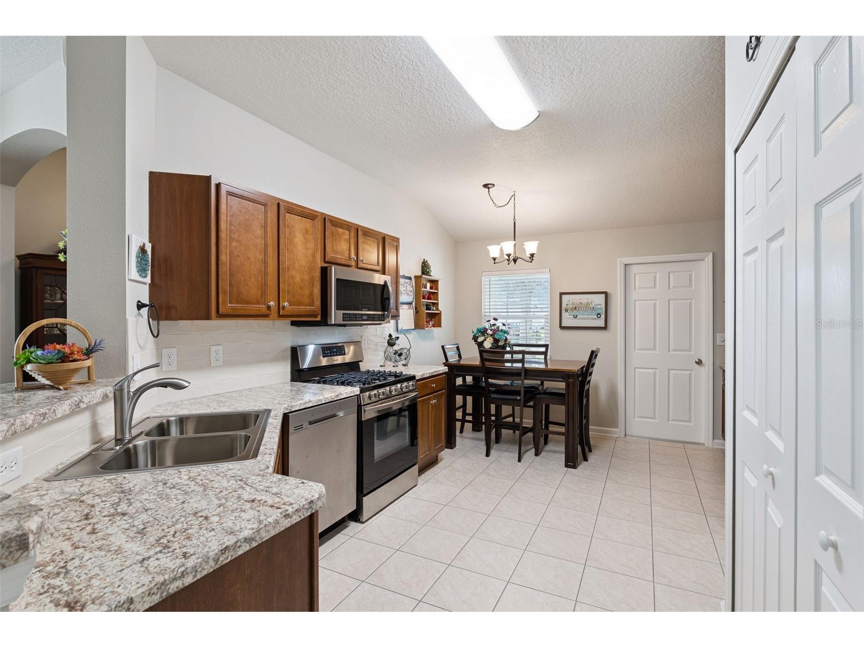 304 Stonington Way Deland FL 32724 O6383140 image11