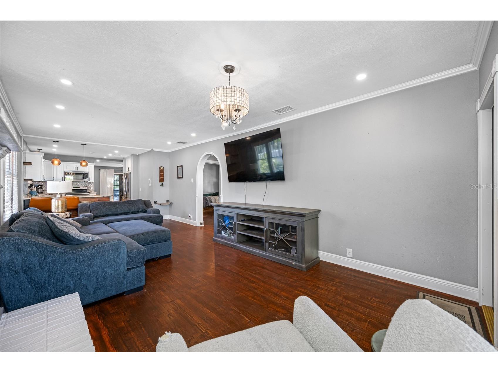 304 W Henry Avenue Tampa FL 33604 TB8464703 image12