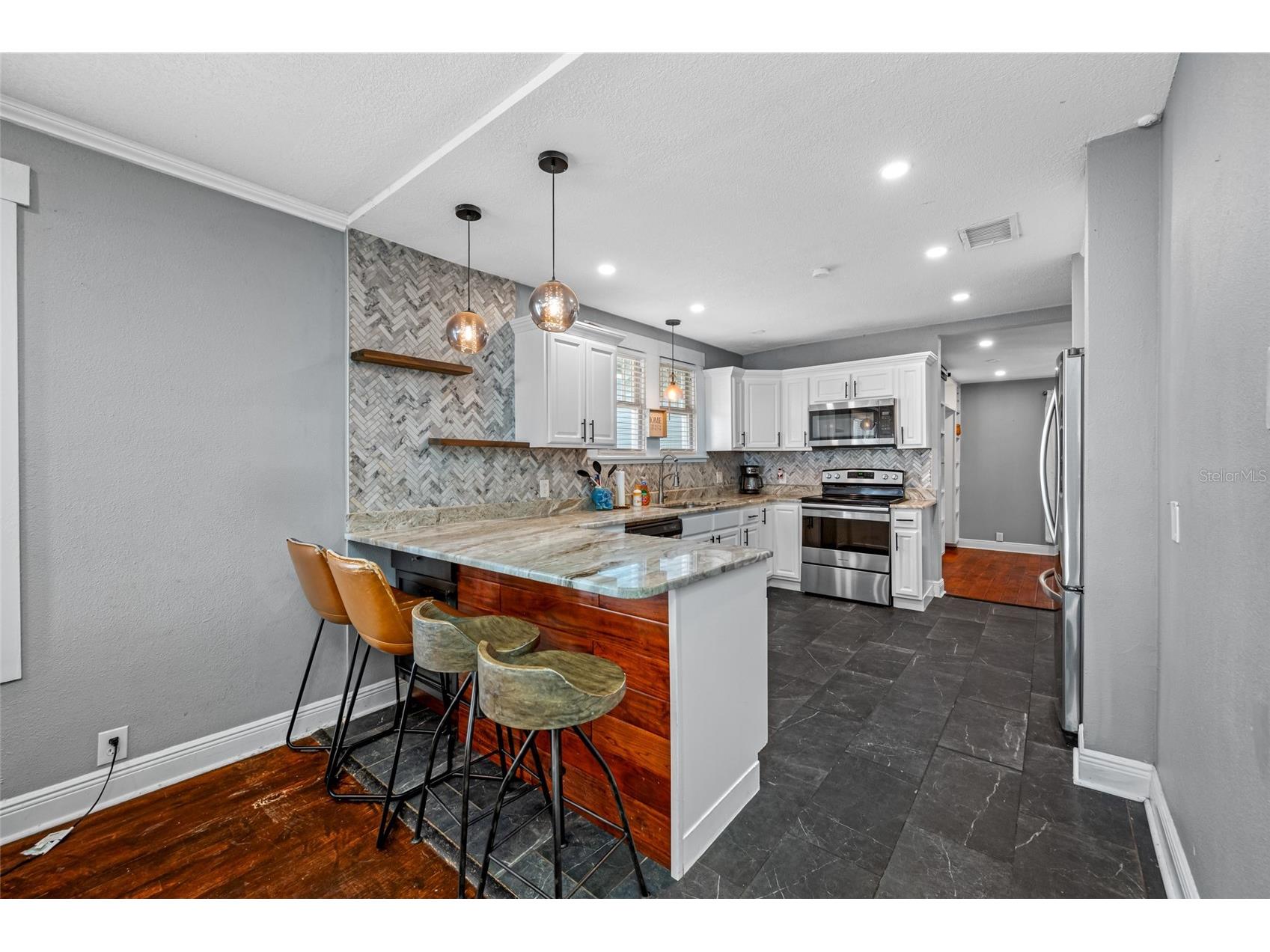 304 W Henry Avenue Tampa FL 33604 TB8464703 image15