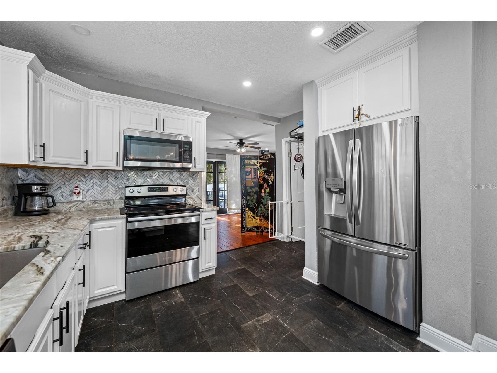 304 W Henry Avenue Tampa FL 33604 TB8464703 image18