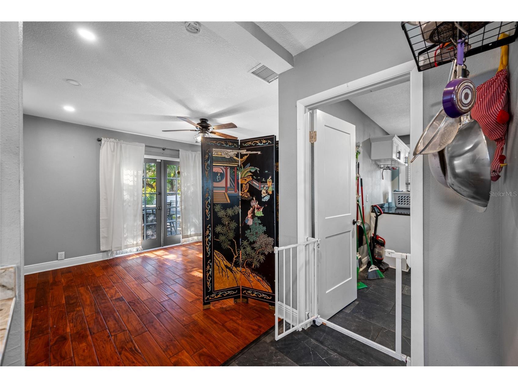 304 W Henry Avenue Tampa FL 33604 TB8464703 image21