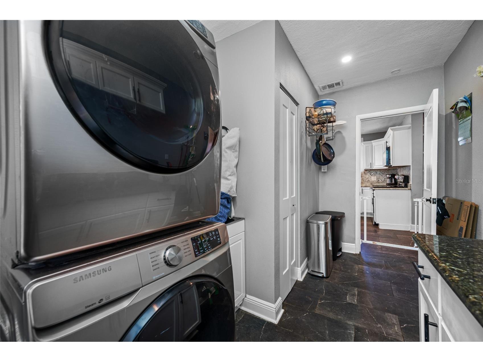 304 W Henry Avenue Tampa FL 33604 TB8464703 image23