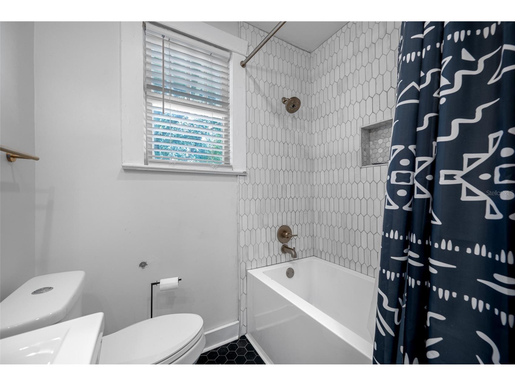 304 W Henry Avenue Tampa FL 33604 TB8464703 image39