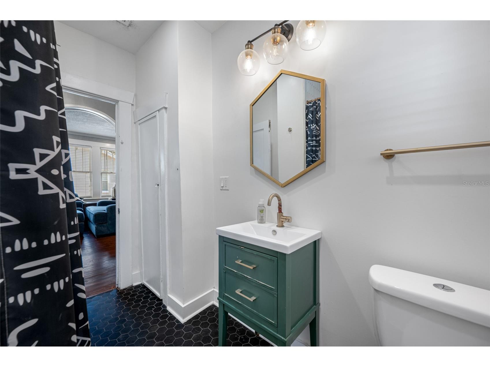 304 W Henry Avenue Tampa FL 33604 TB8464703 image40