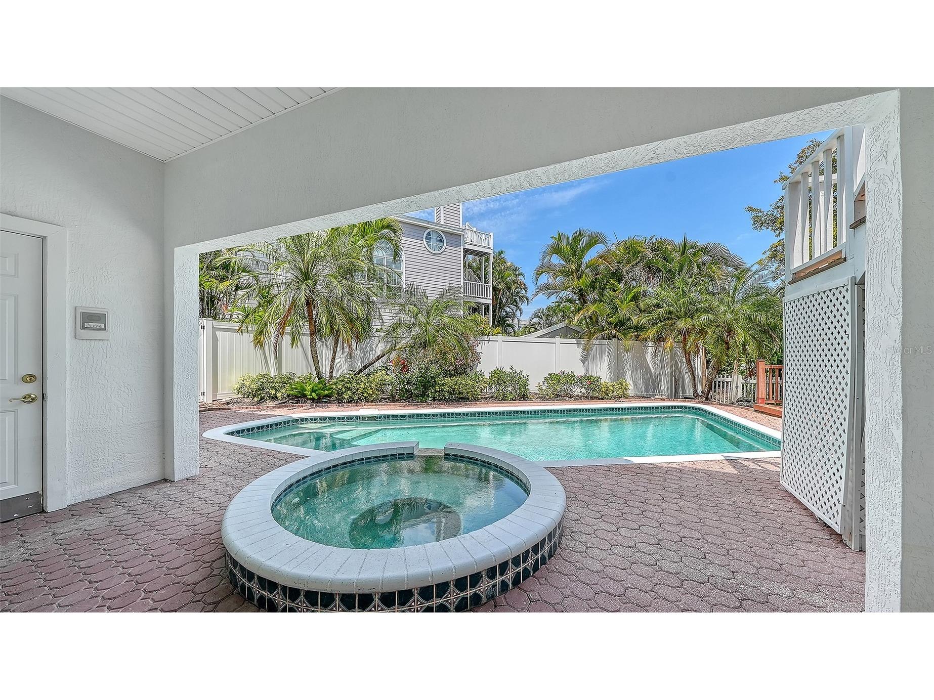 3040 Gulf Of Mexico Drive #3 Longboat Key FL 34228 A4692587 image10