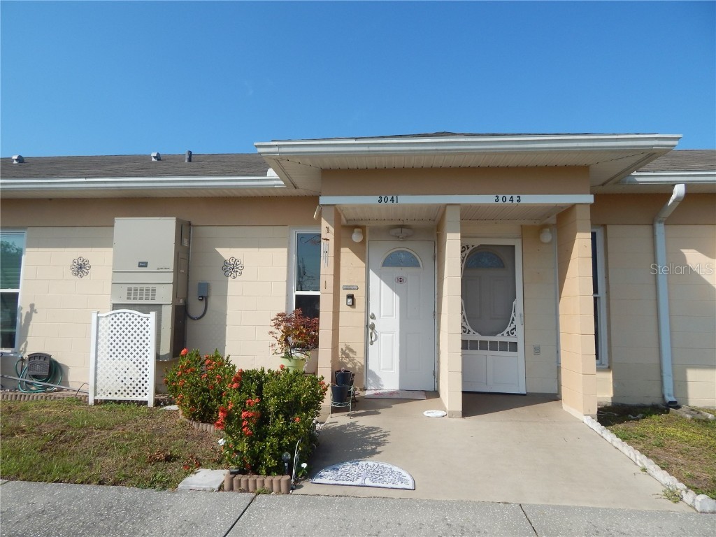 3041 Club Circle Lake Wales FL 33898 - WALK IN THE WATER K4902922 image1