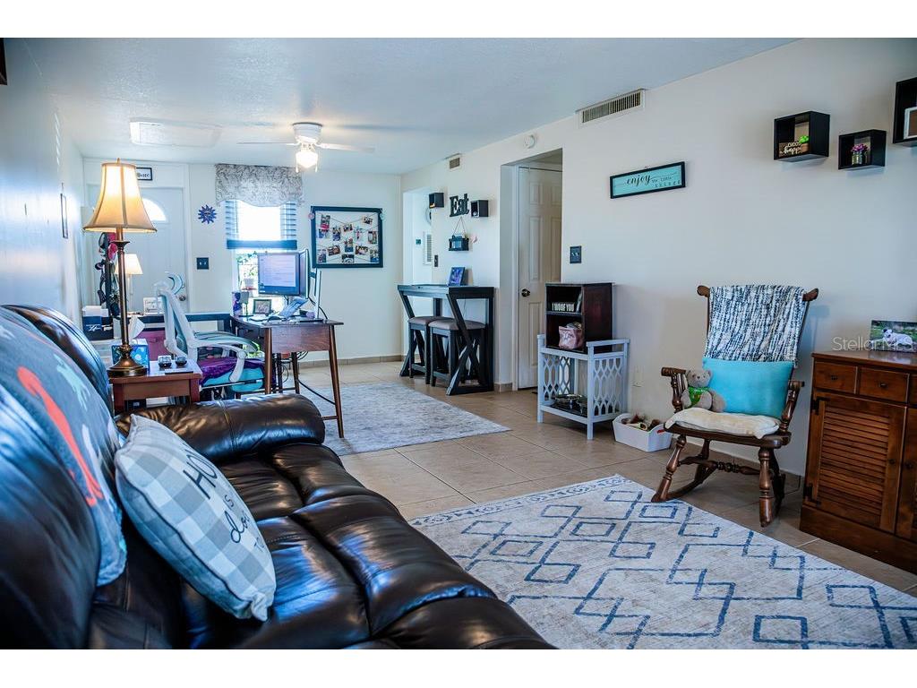 3041 Club Circle Lake Wales FL 33898 - WALK IN THE WATER K4902922 image10