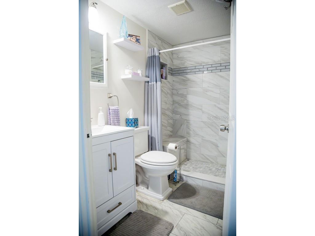 3041 Club Circle Lake Wales FL 33898 - WALK IN THE WATER K4902922 image15