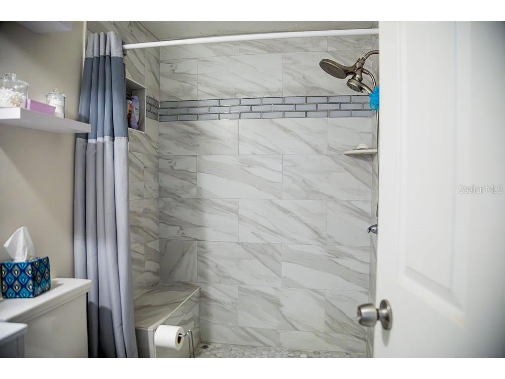 3041 Club Circle Lake Wales FL 33898 - WALK IN THE WATER K4902922 image16