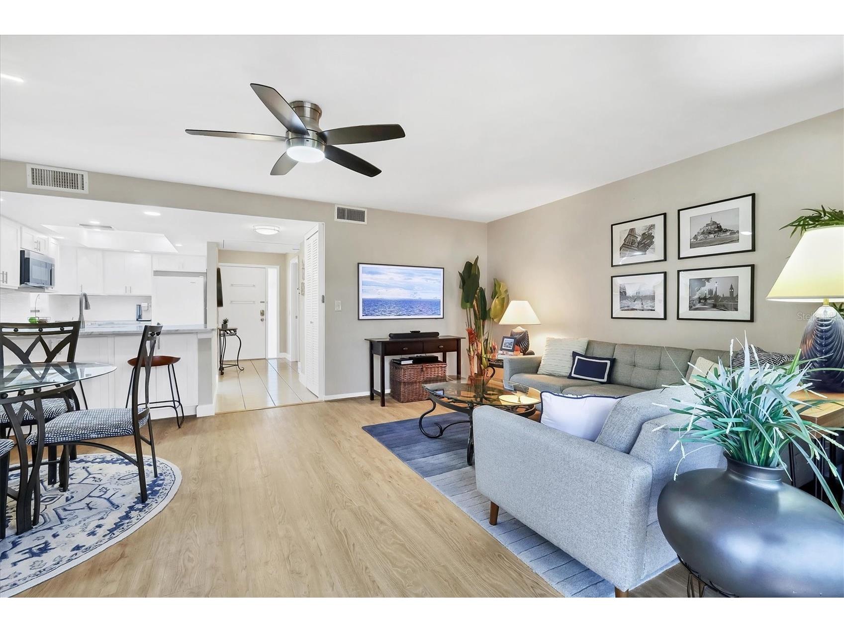 3041 Quail Hollow #27 Sarasota FL 34235 A4683616 image15