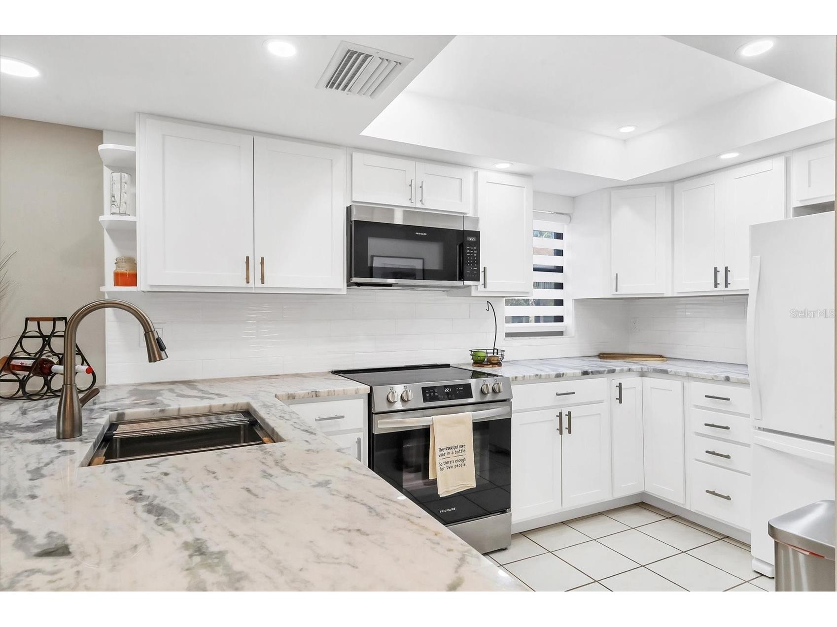3041 Quail Hollow #27 Sarasota FL 34235 A4683616 image19