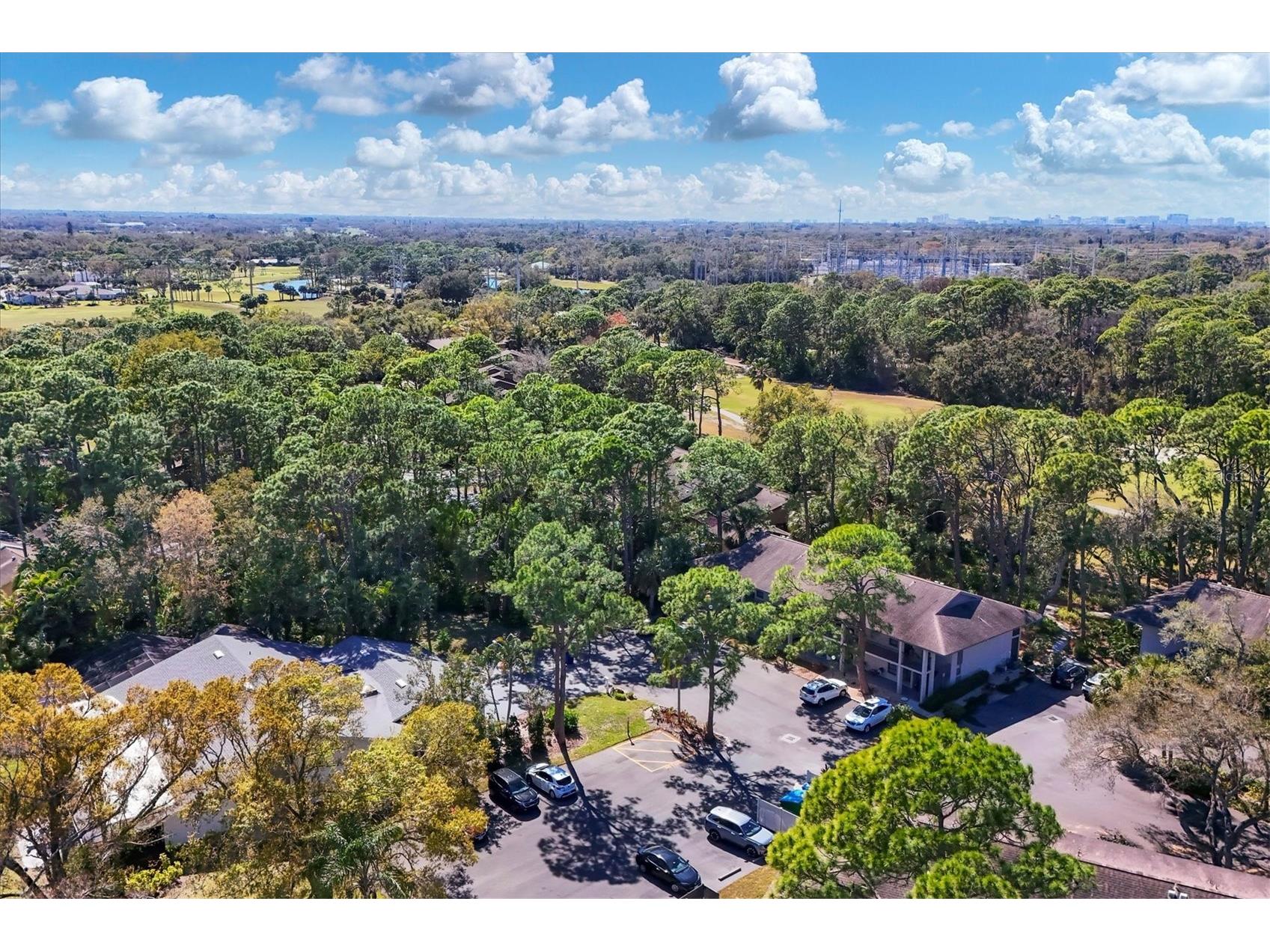 3041 Quail Hollow #27 Sarasota FL 34235 A4683616 image2