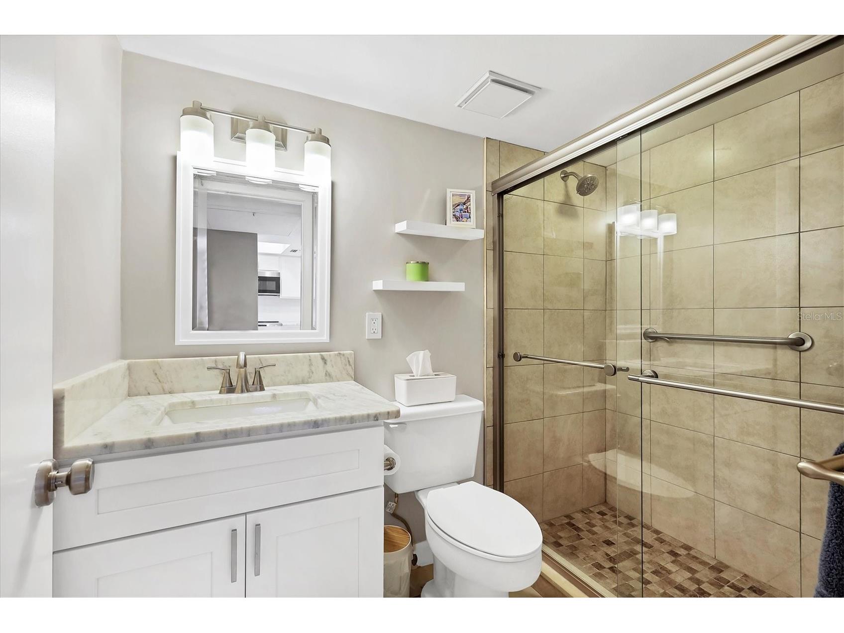 3041 Quail Hollow #27 Sarasota FL 34235 A4683616 image24