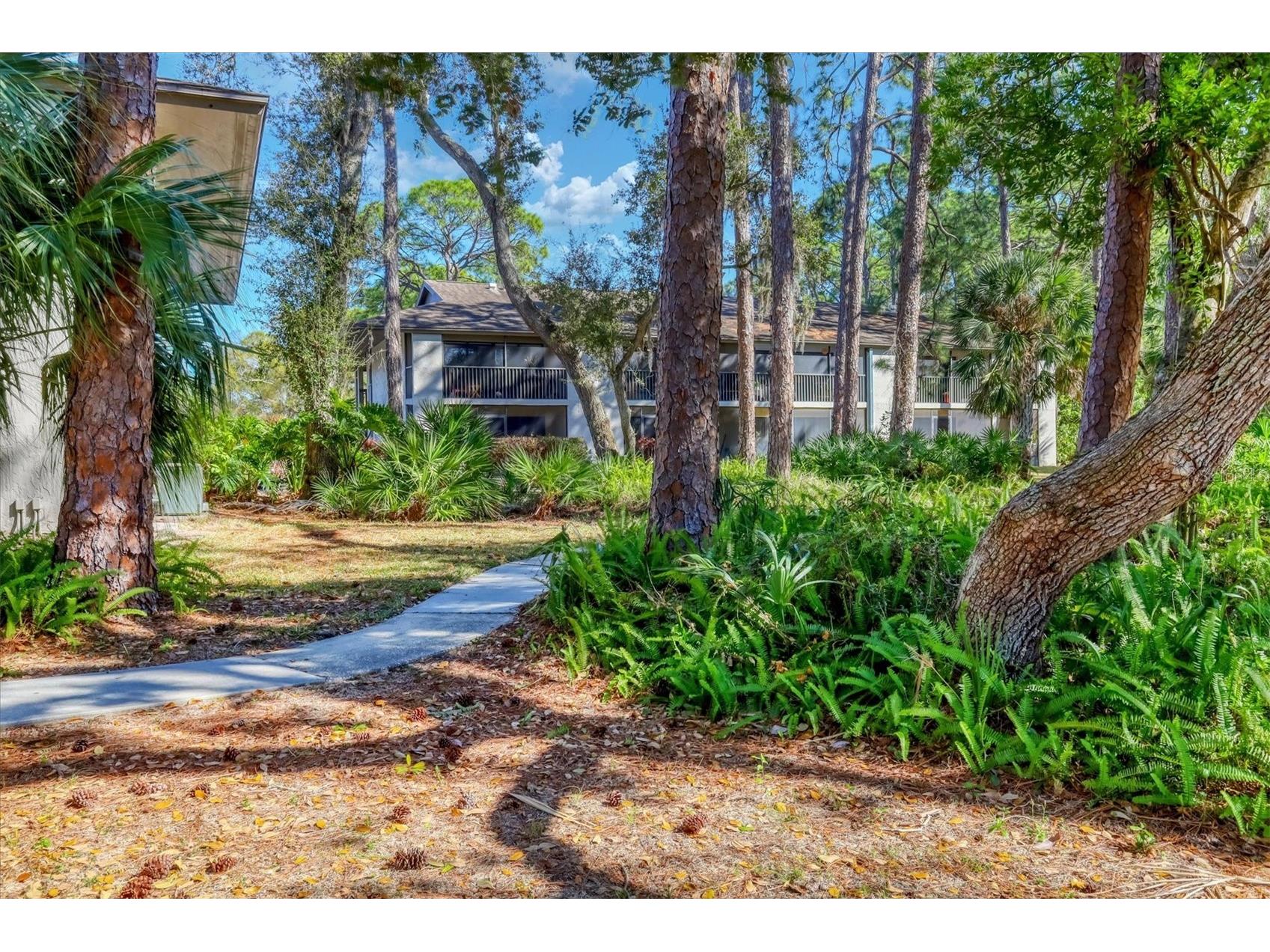 3041 Quail Hollow #27 Sarasota FL 34235 A4683616 image32