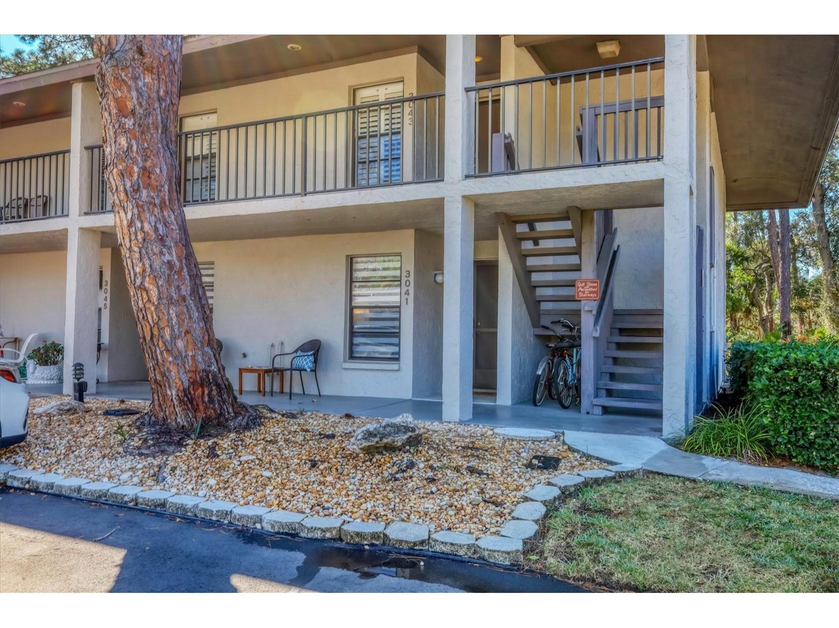 3041 Quail Hollow #27 Sarasota FL 34235 A4683616 image4