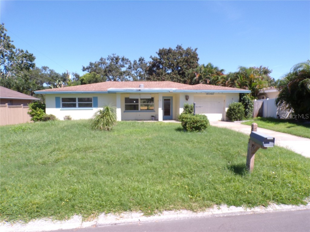 3042 Kapok Kove Drive Clearwater FL 33759 TB8429630 image1