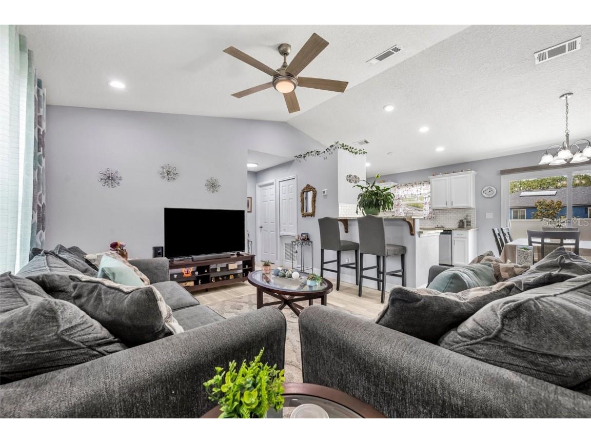 3043 Mapleshade Street Deltona FL 32738 O6317465 image5