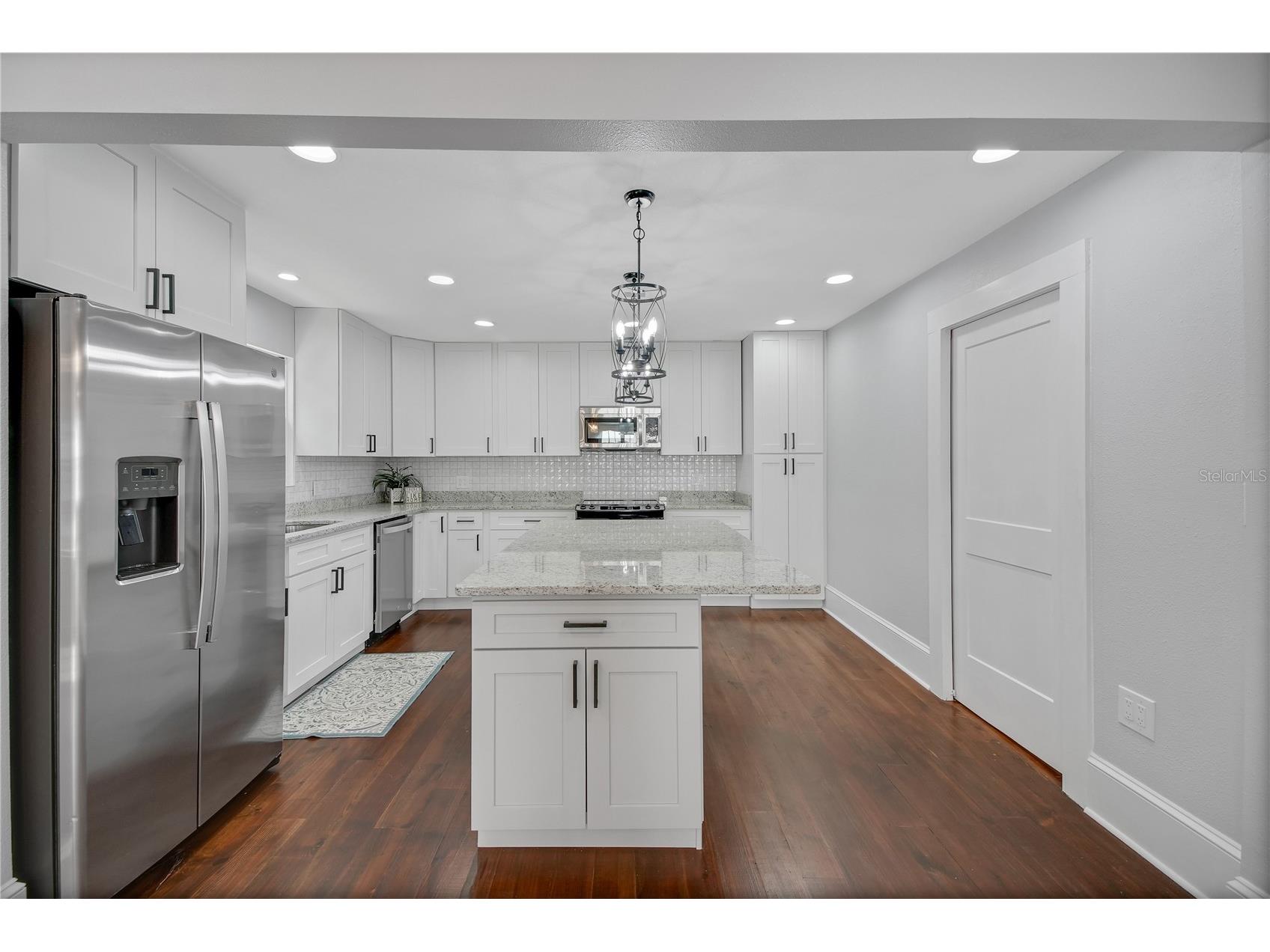 30437 Orange Drive Leesburg FL 34748 - LAKE HARRIS G5110964 image12