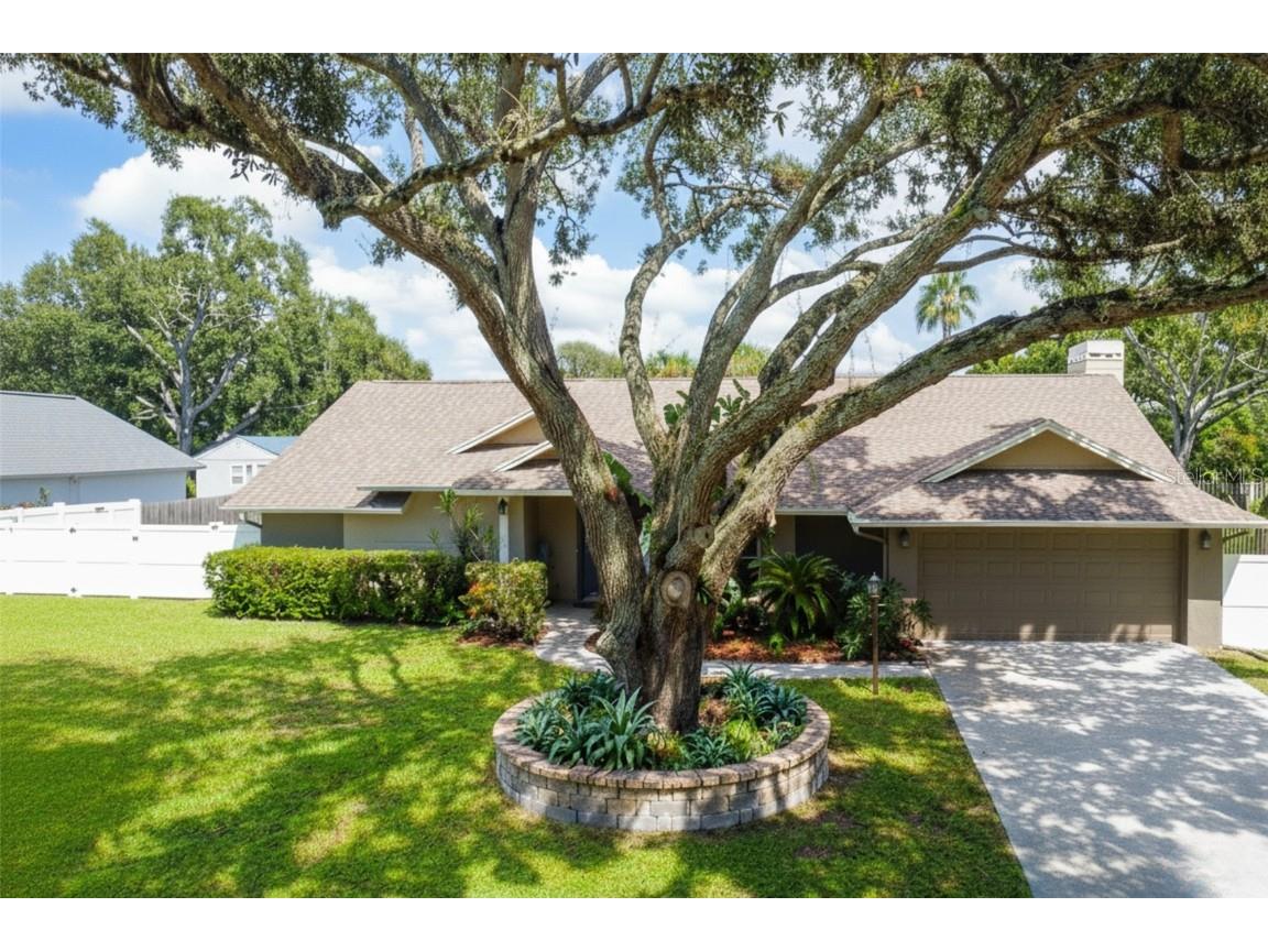 3044 Avalon Terrace Drive Valrico FL 33596 TB8424786 image1