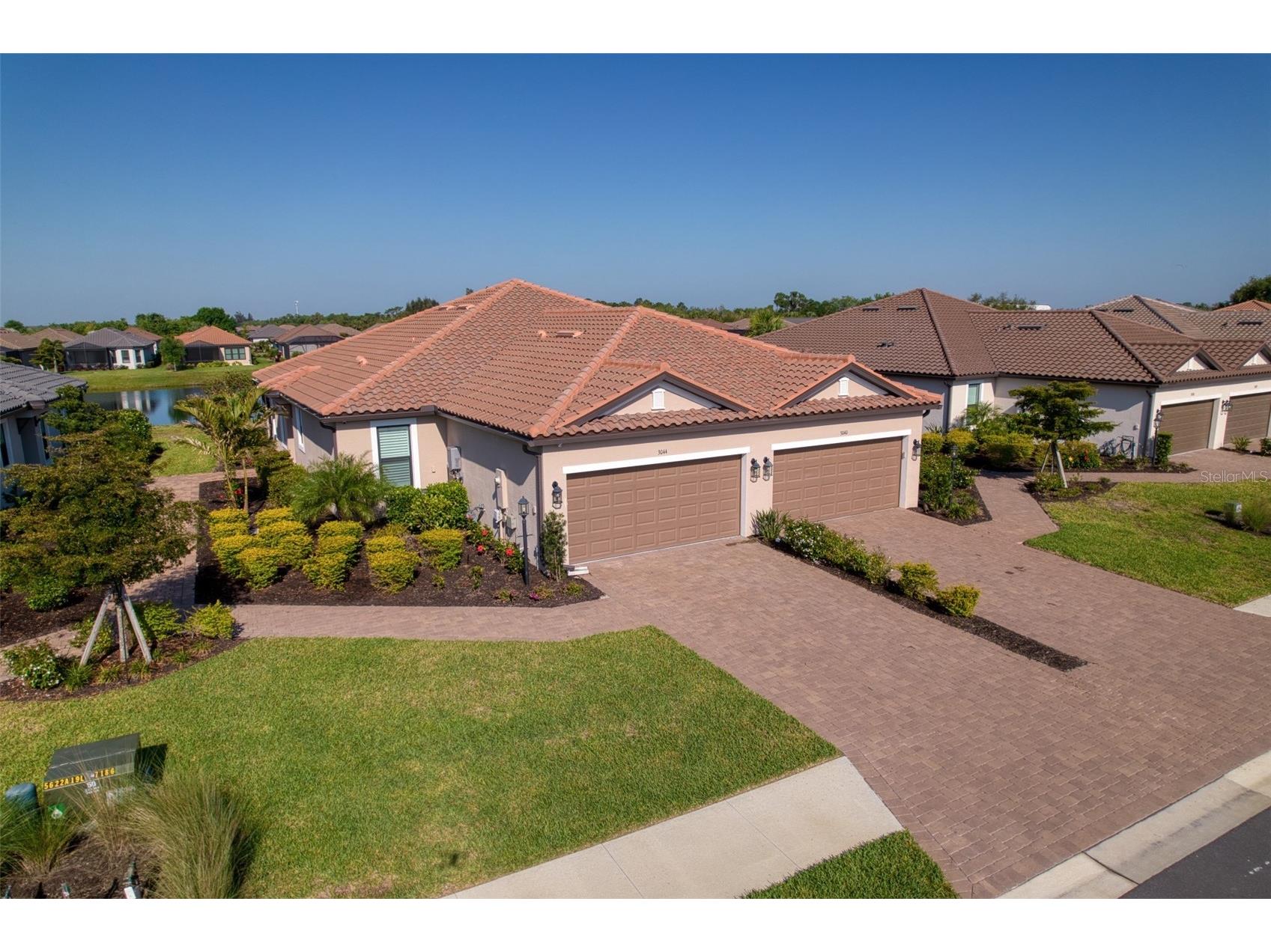 3044 Formia Court Bradenton FL 34211 A4687072 image1