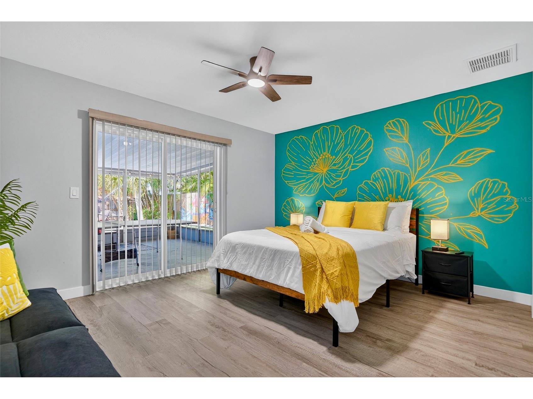 3044 Golden Rain Drive Sarasota FL 34232 A4697985 image14