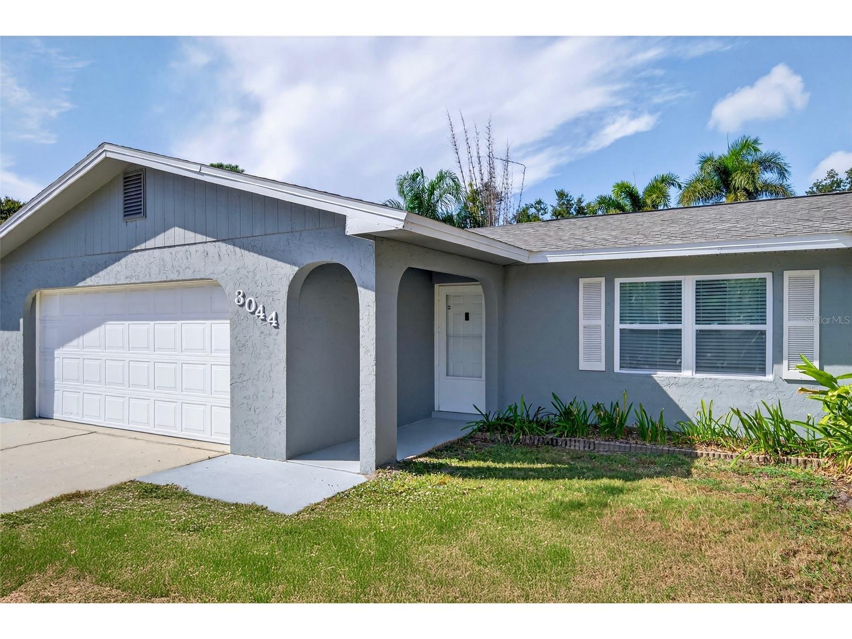 3044 Golden Rain Drive Sarasota FL 34232 A4697985 image2