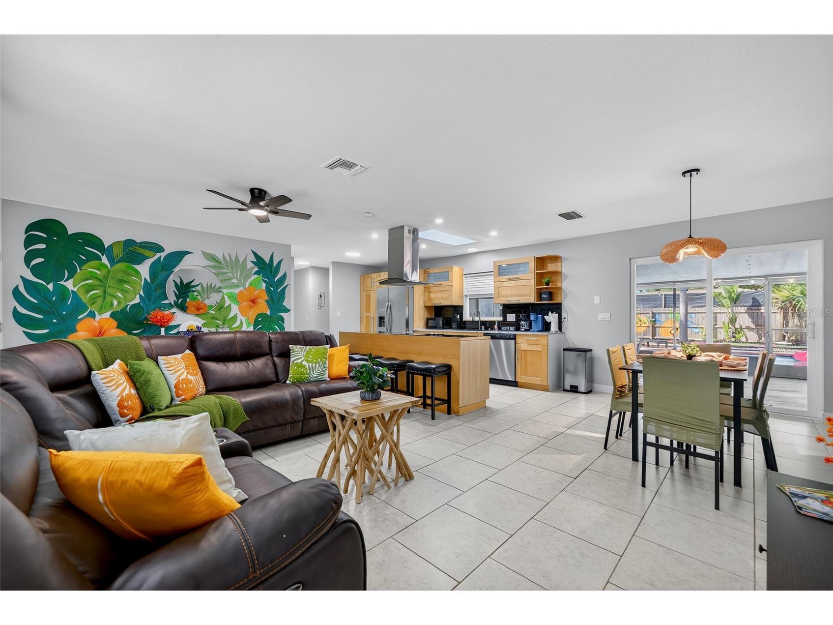 3044 Golden Rain Drive Sarasota FL 34232 A4697985 image5