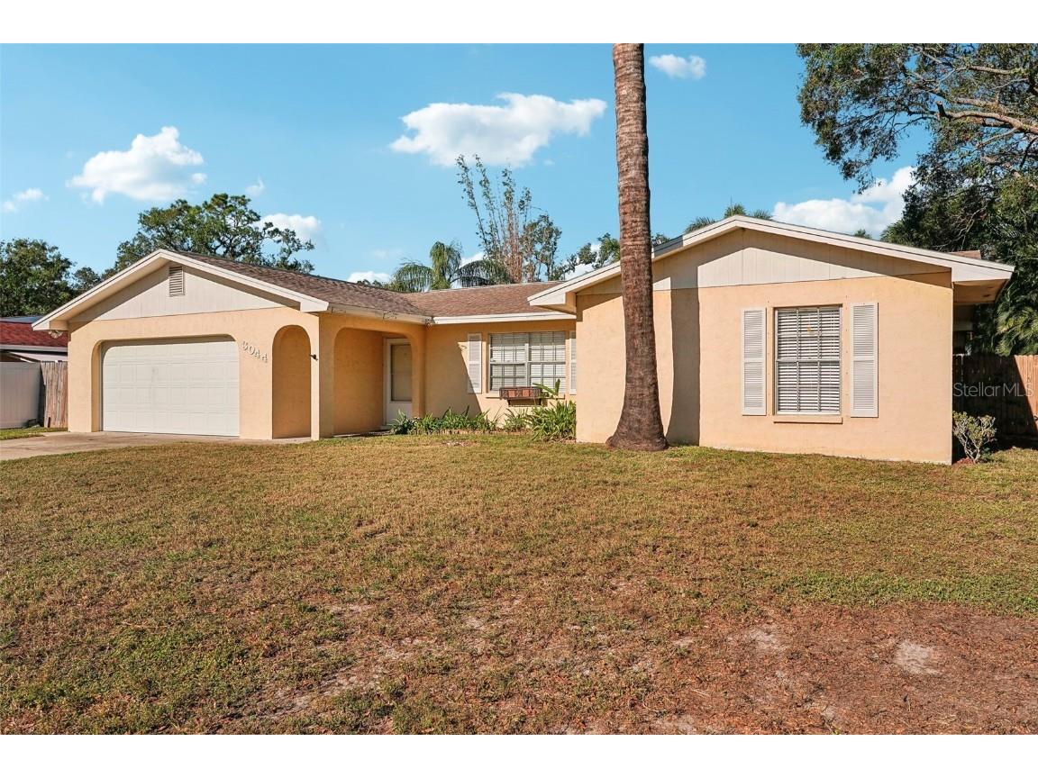 3044 Golden Rain Drive Sarasota FL 34232 TB8325566 image1