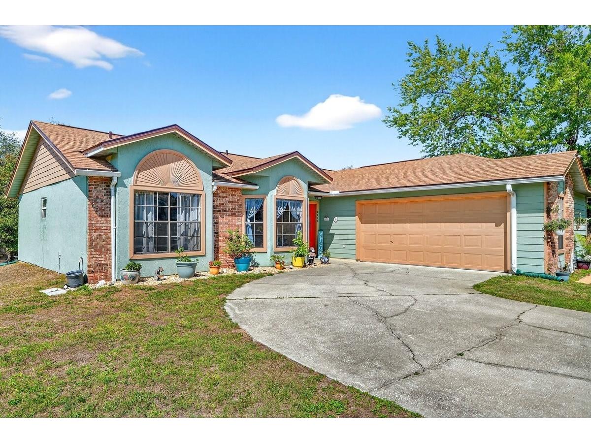 3044 Yorkshire Drive Deltona FL 32738 V4947836 image1