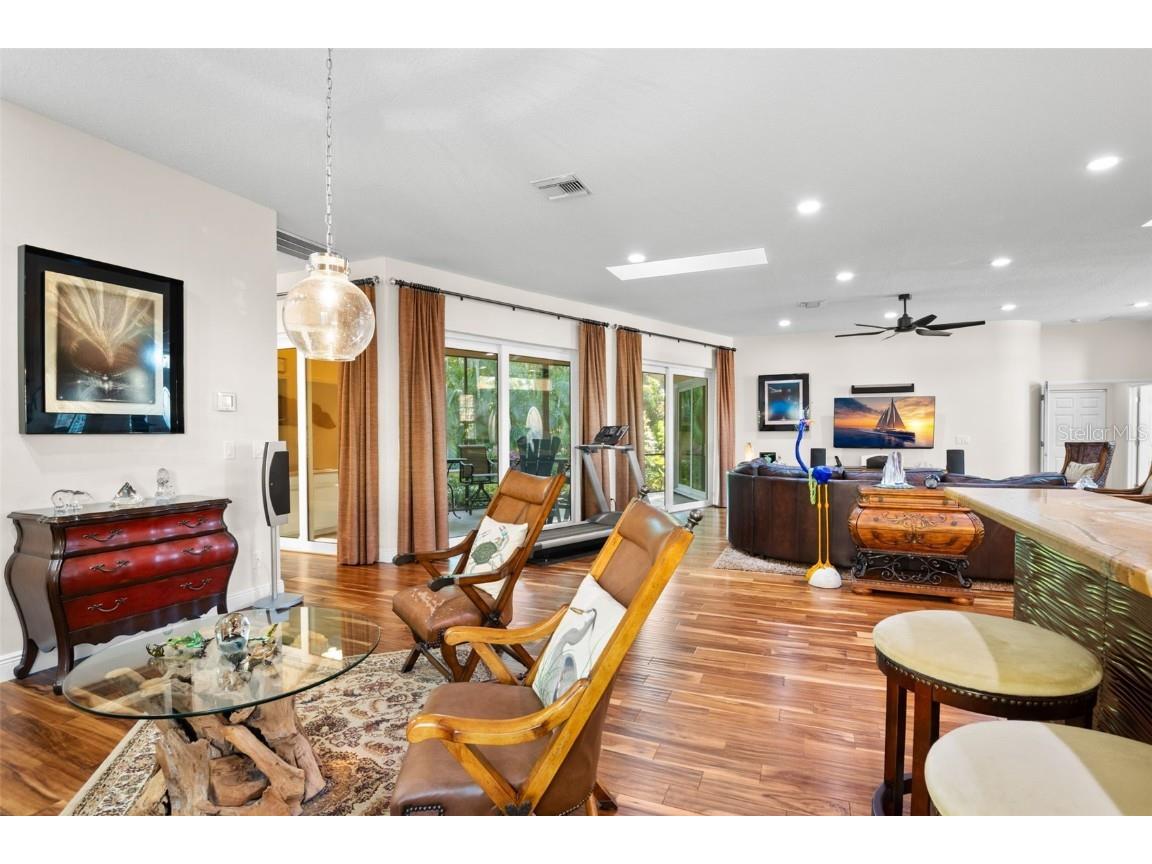 3045 Crest Drive Clearwater FL 33759 TB8444803 image13