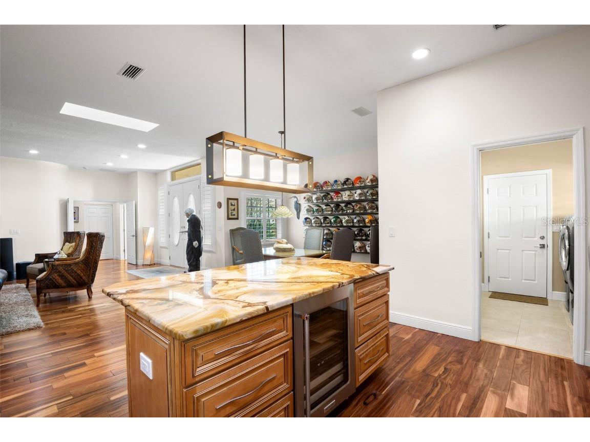 3045 Crest Drive Clearwater FL 33759 TB8444803 image21