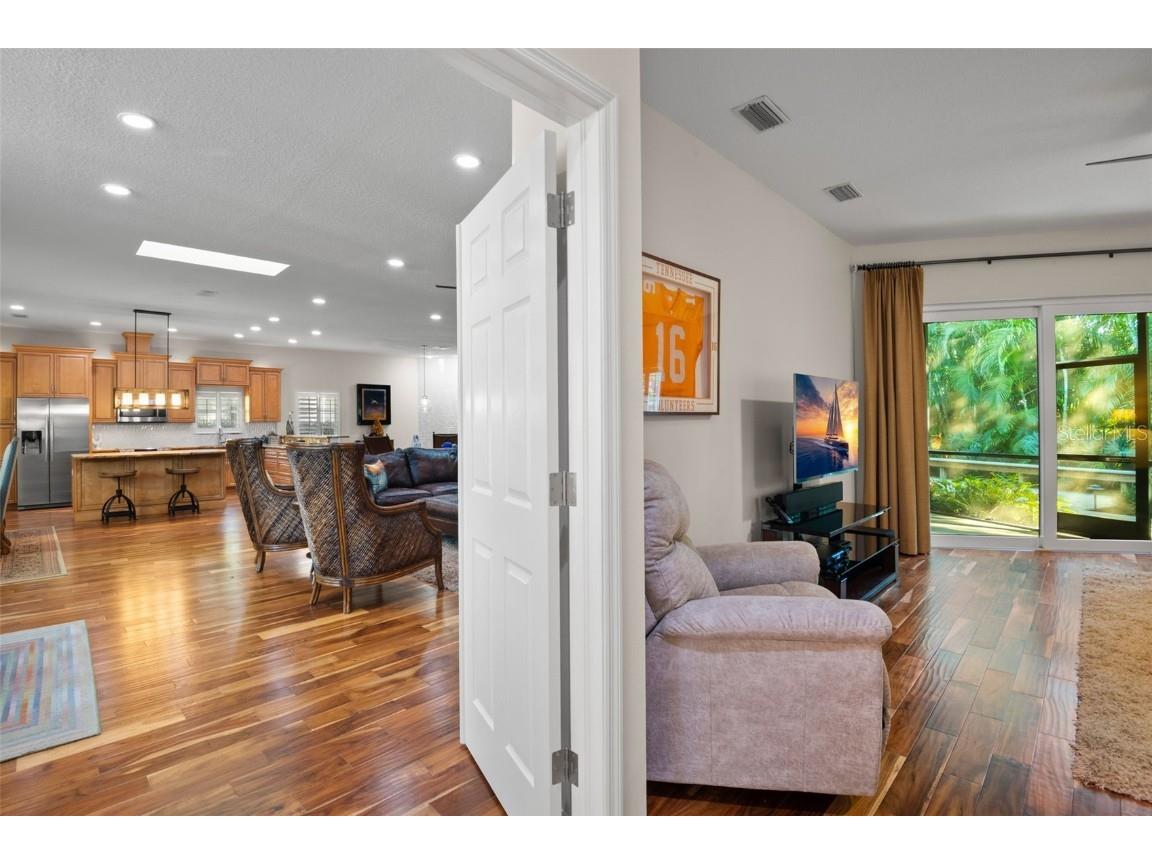 3045 Crest Drive Clearwater FL 33759 TB8444803 image50