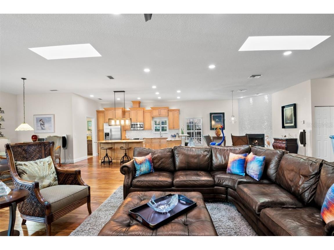 3045 Crest Drive Clearwater FL 33759 TB8444803 image9