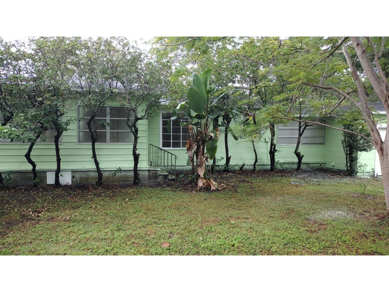 3046 1st Street N Saint Petersburg FL 33704 - COFFEE POT BAYOU U8140405 image1