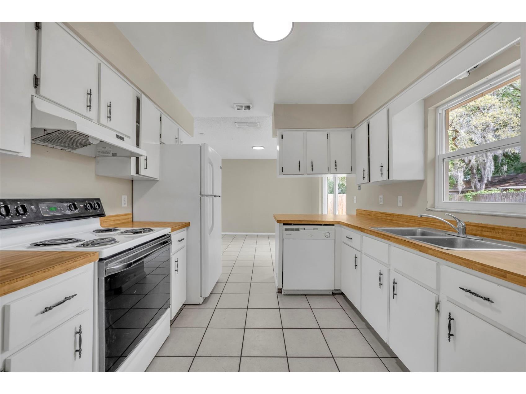 3046 N Windchime Circle Apopka FL 32703 O6396959 image8