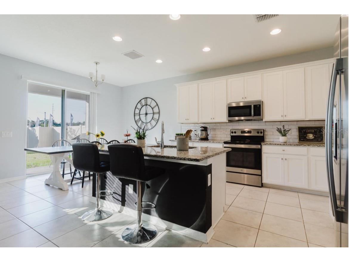 3047 Adams Cross Drive Zephyrhills FL 33540 OM718368 image7