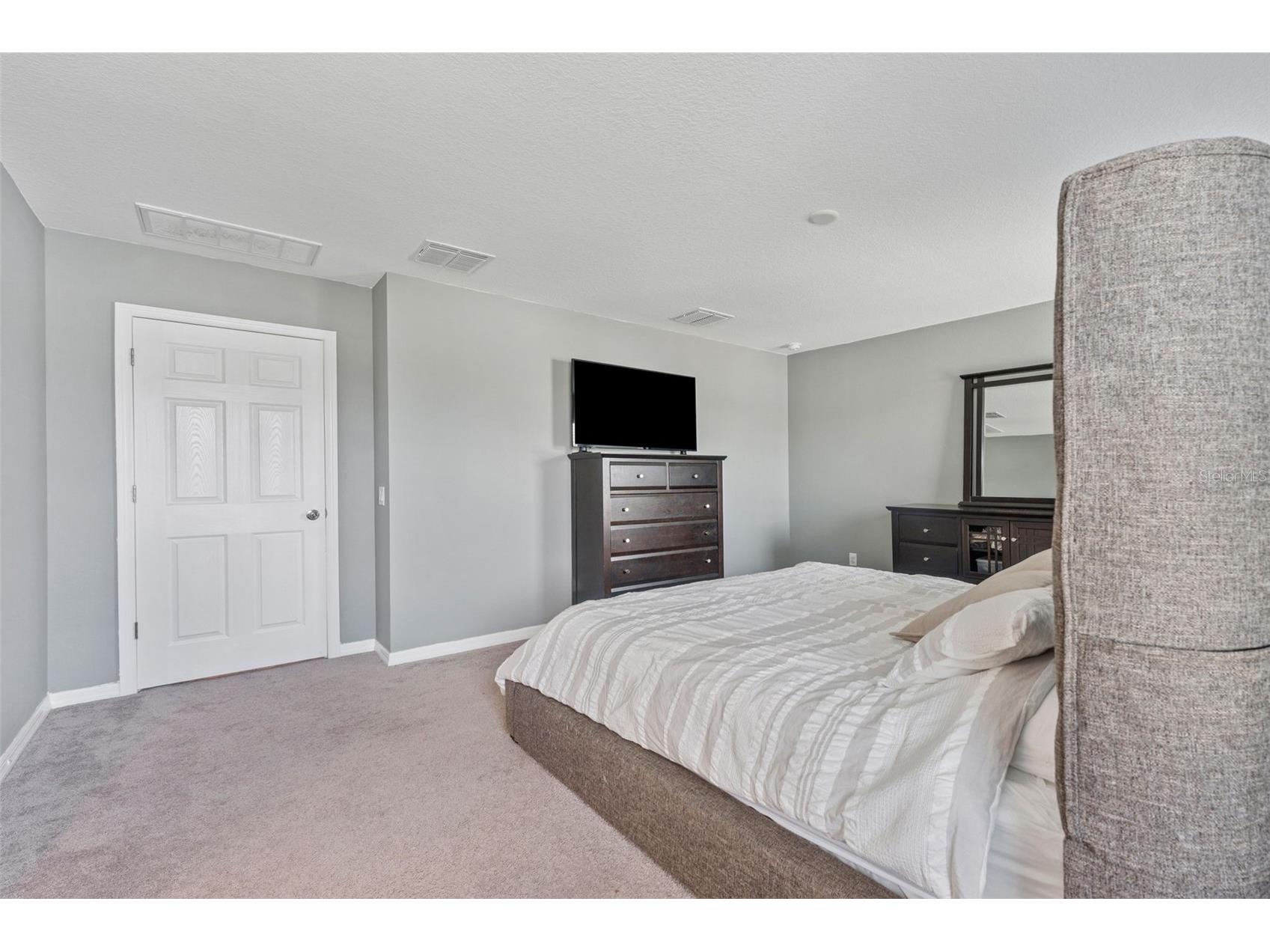 3047 Adams Cross Drive Zephyrhills FL 33540 TB8527623 image18